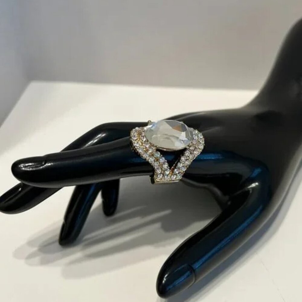 Large Gold‎ & Rhinestone Studded Stretch Statement Ring BEAUTIFUL!